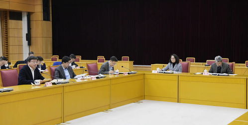 上海市委新年首次专题协商座谈,李强与党外人士交流重点工作